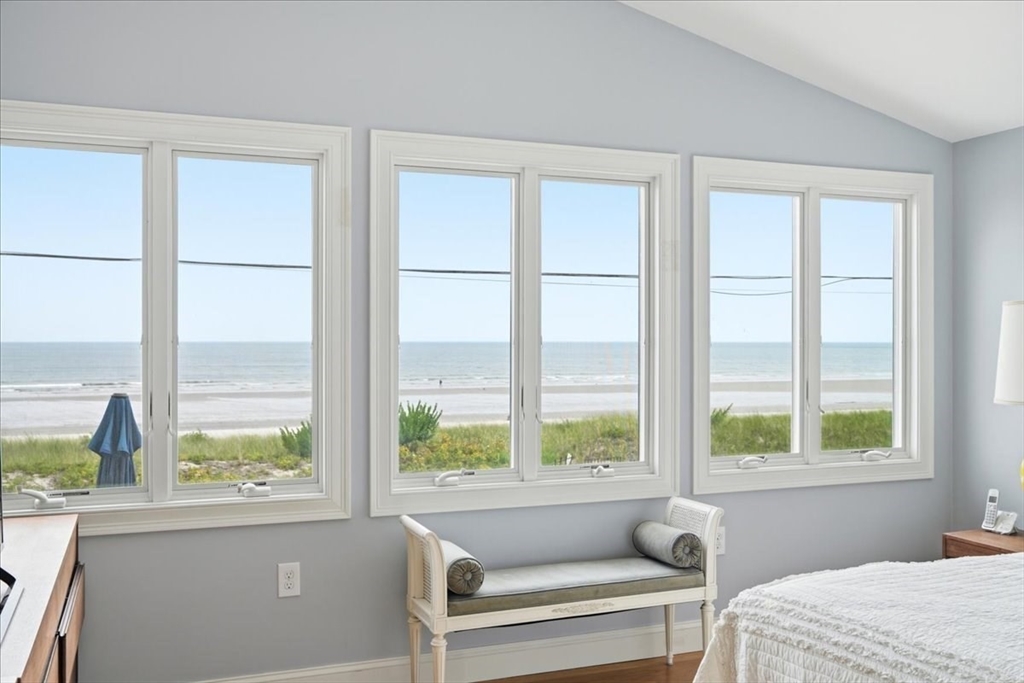 163 Beach Ave Property Photo 18
