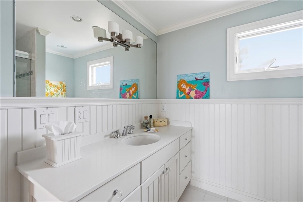 163 Beach Ave Property Photo 25