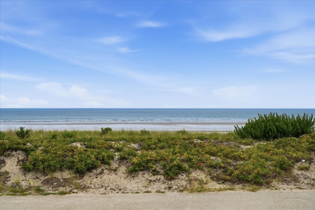 163 Beach Ave Property Photo 35