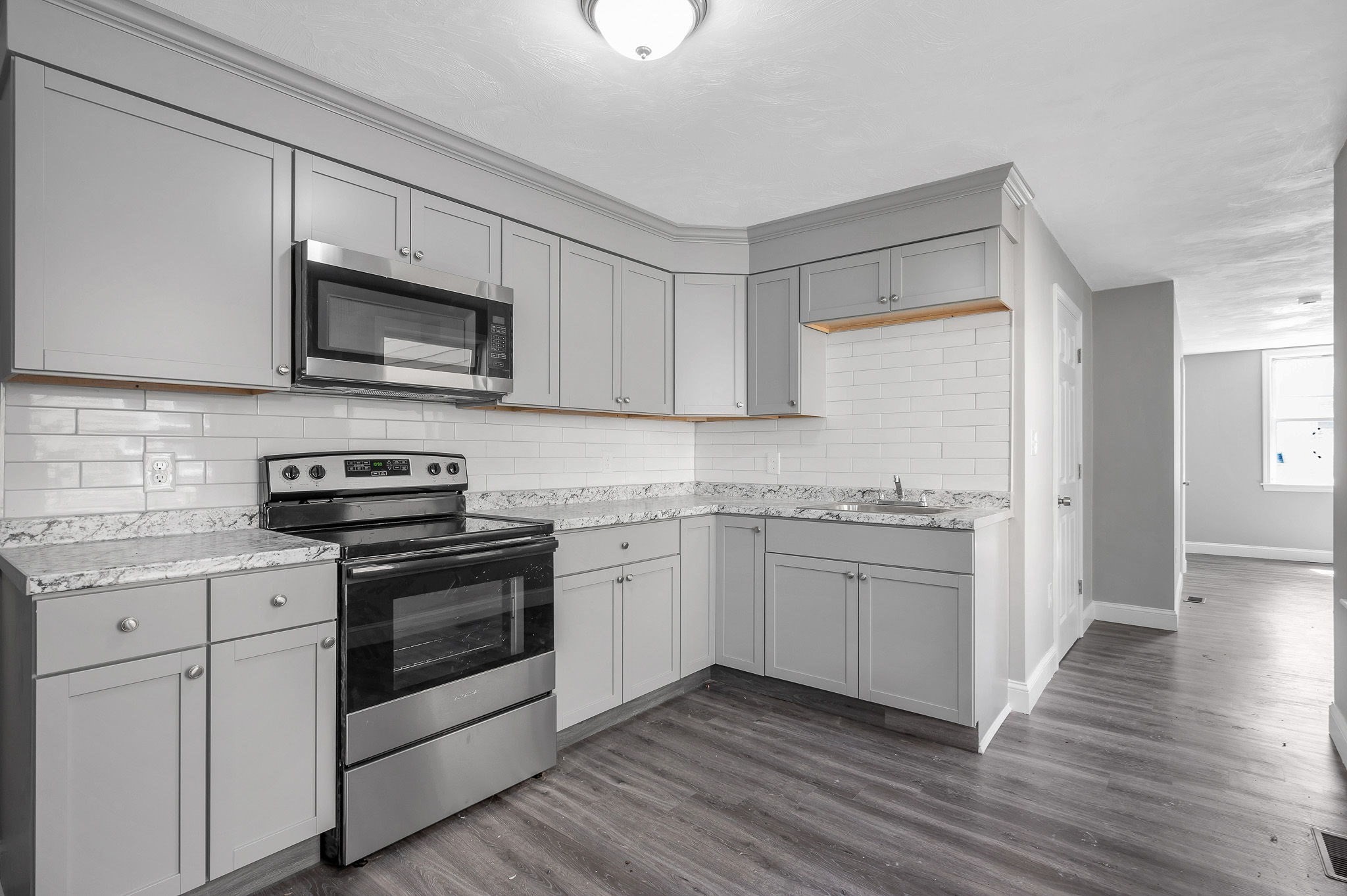 50-52 Willow Street Property Photo 3