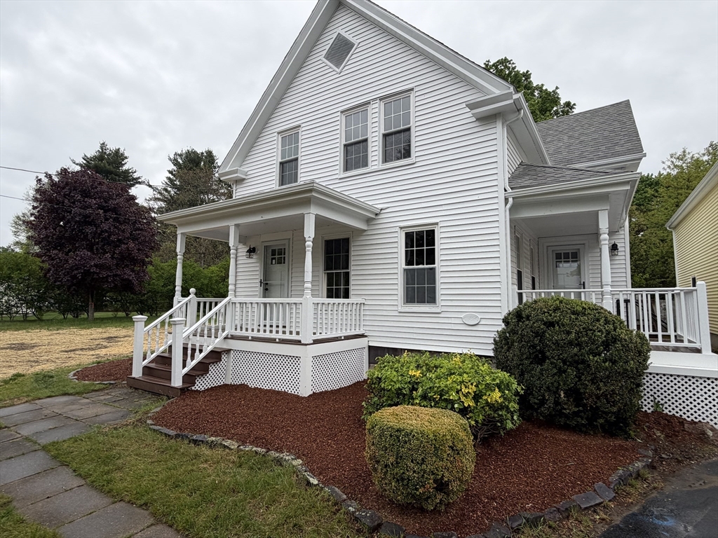 16 Warfield St Property Photo 1
