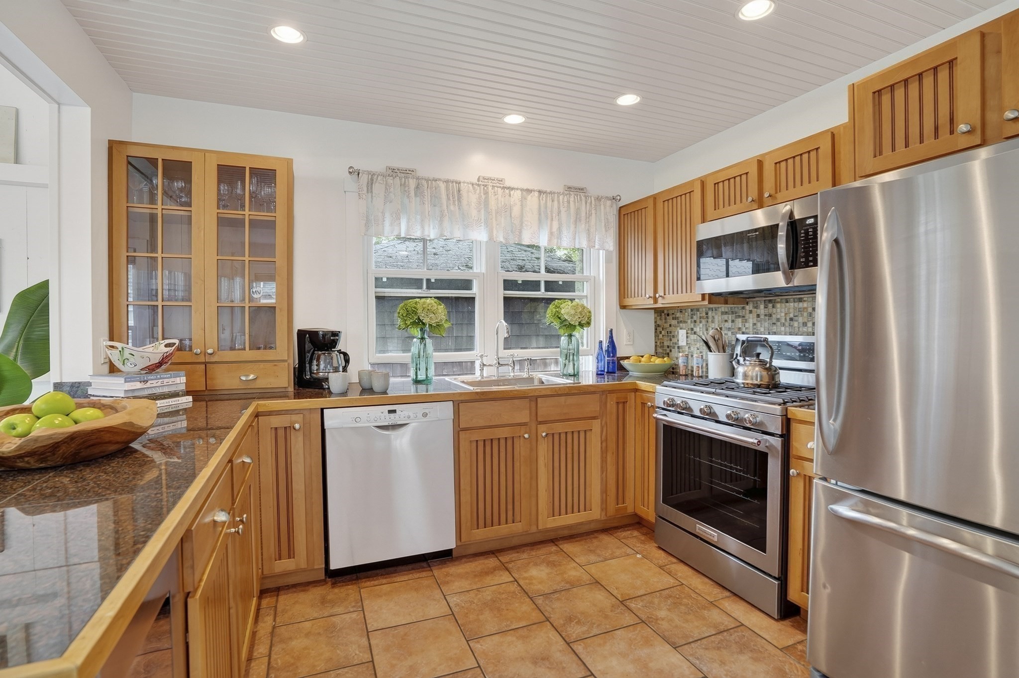 59 Tuckernuck Ave Property Photo 17