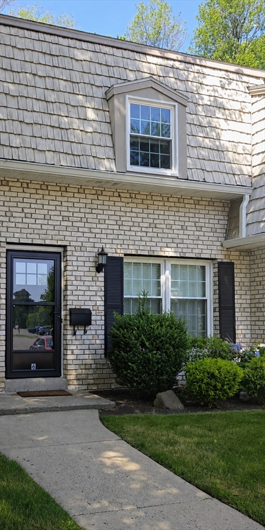 6 Corey Colonial # 6 Property Photo 1