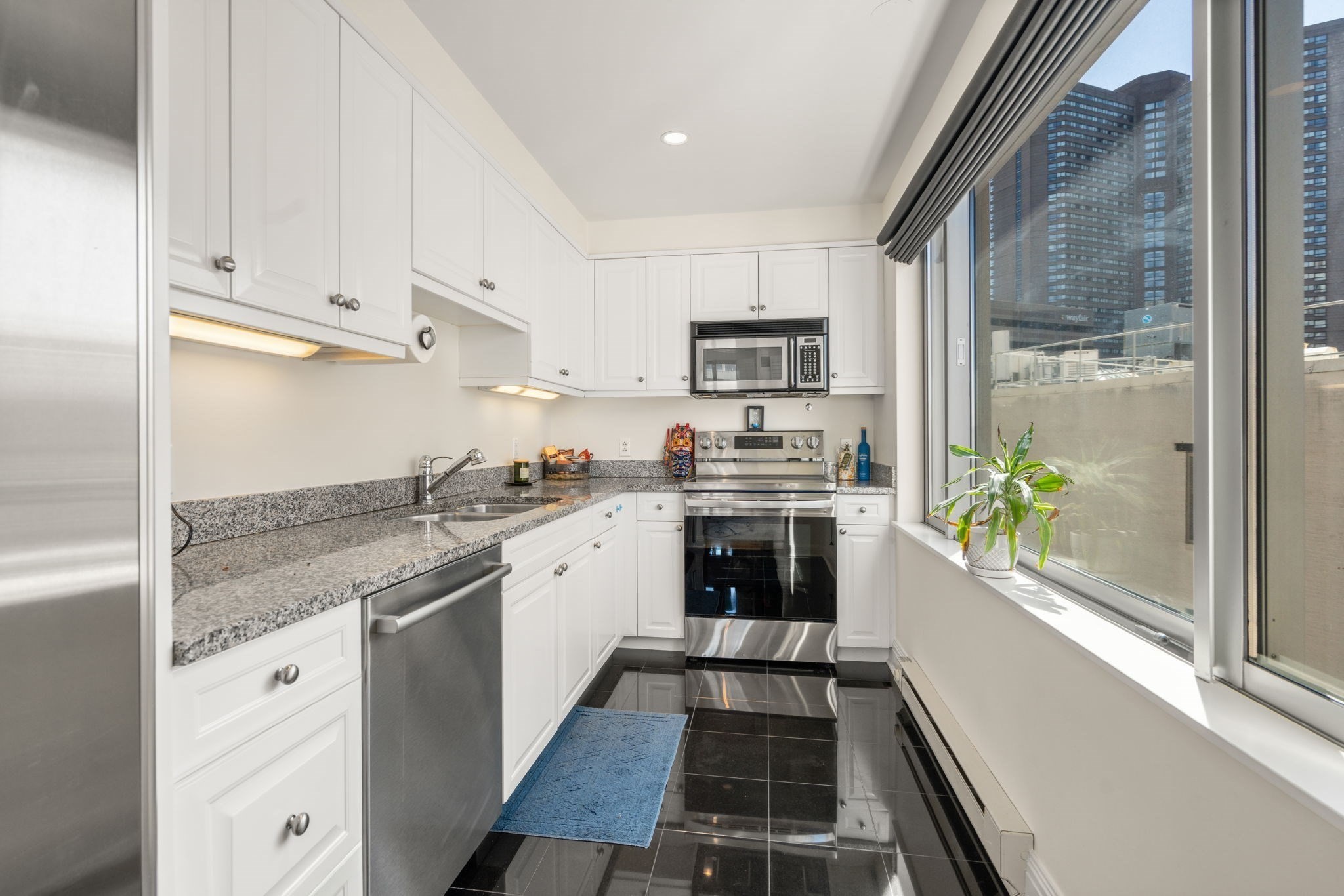 1 Huntington Ave # 807 Property Photo 6