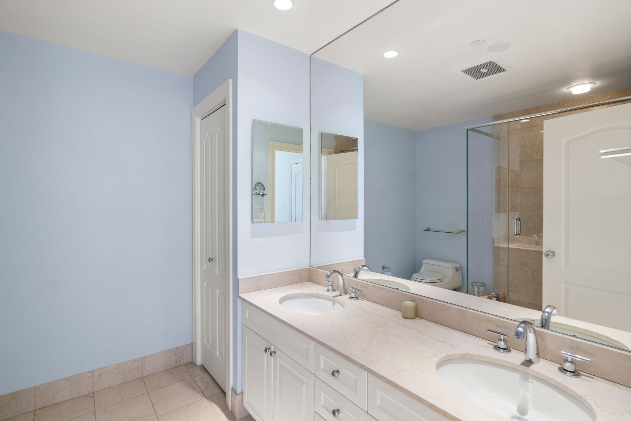 1 Huntington Ave # 807 Property Photo 18