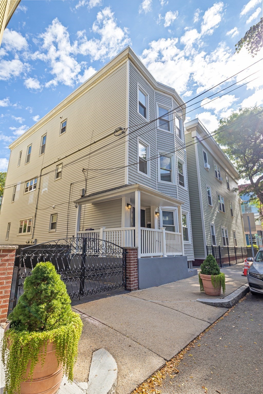 3 Palermo St # 3 Property Photo 3
