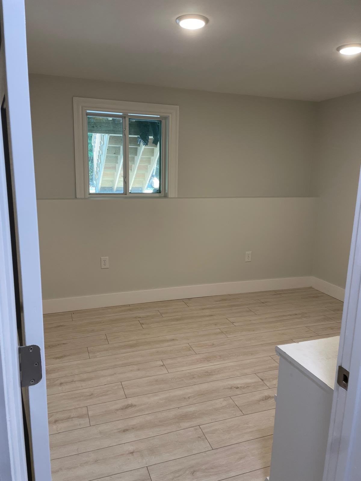 202 Shores St Property Photo 8