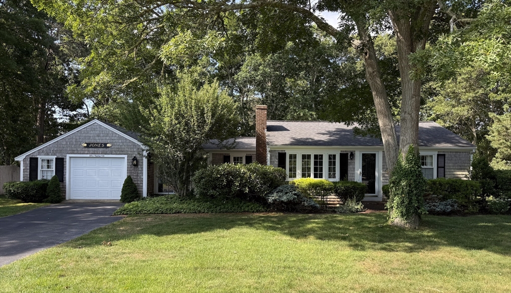 15 Maushops Path Property Photo 1
