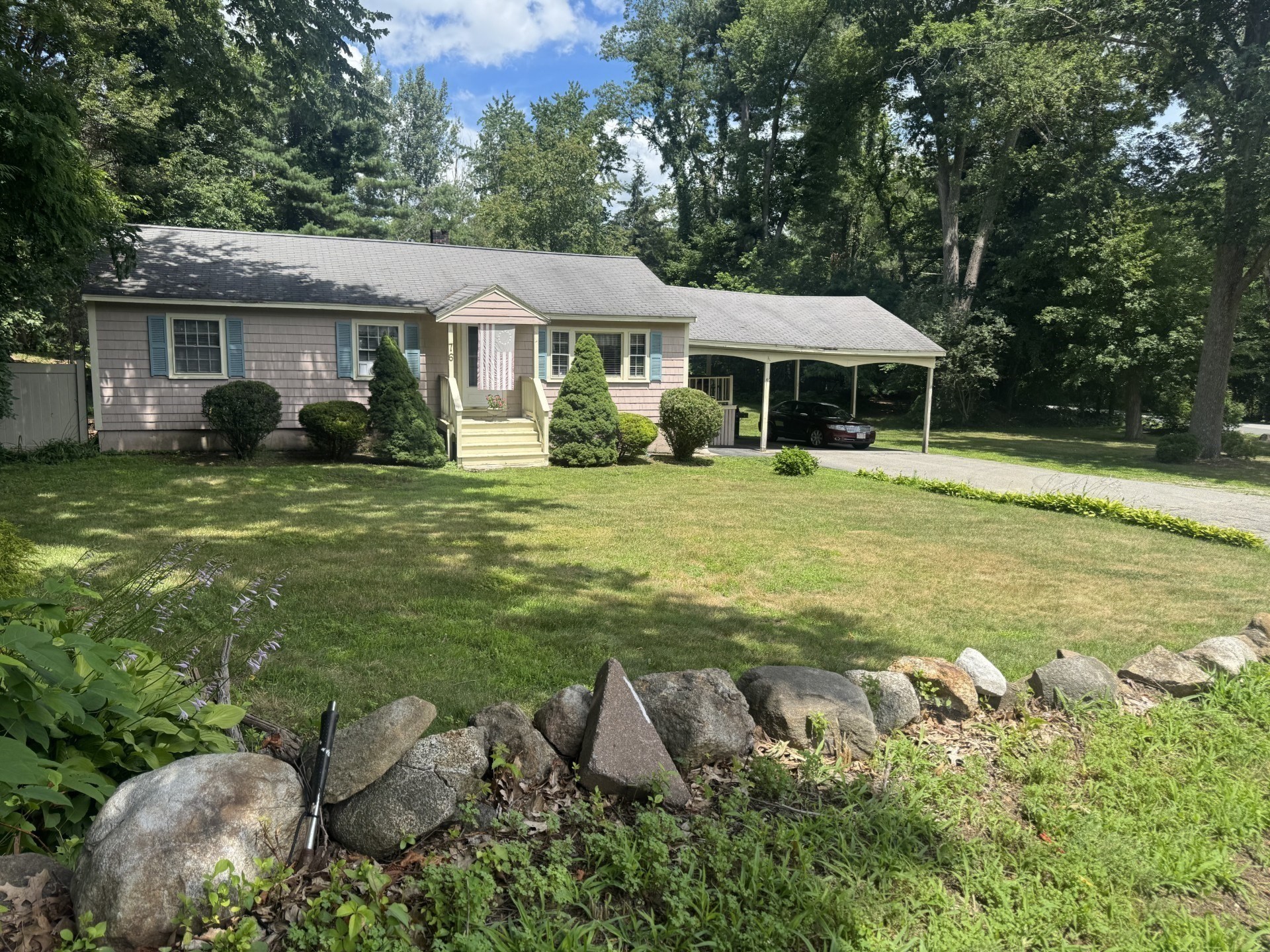 76 Andover Rd Property Photo 1