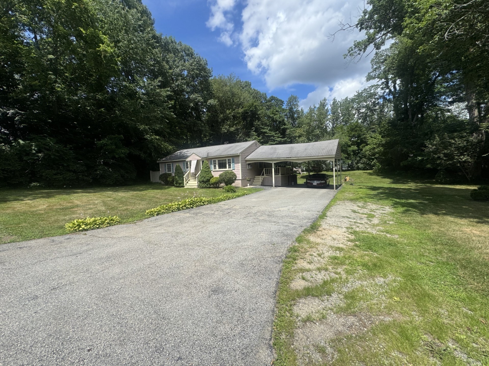 76 Andover Rd Property Photo 5
