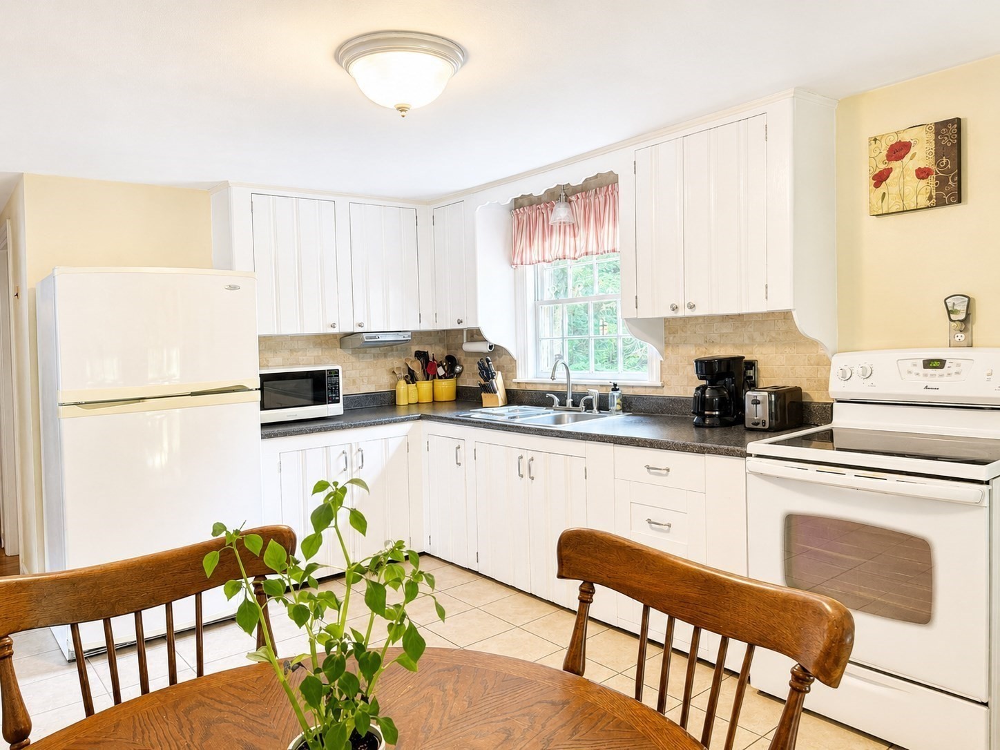 76 Andover Rd Property Photo 19