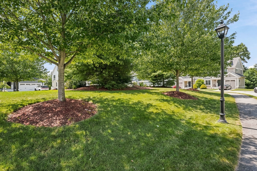 27 Clarks Hill Ln # 27 Property Photo 38