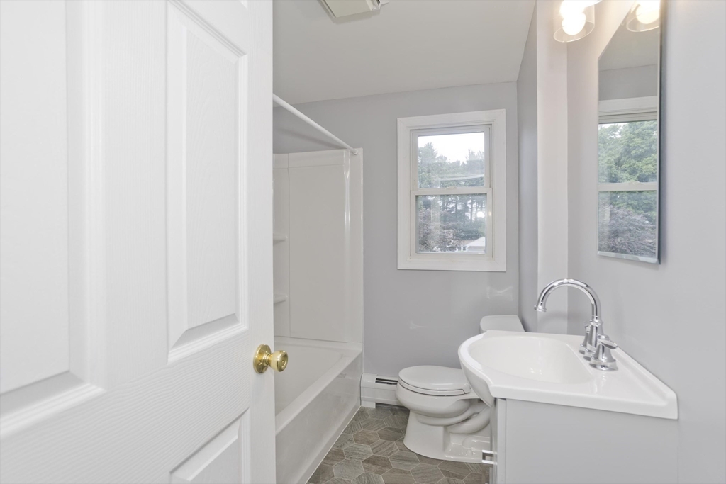 164 Barbara St Property Photo 16