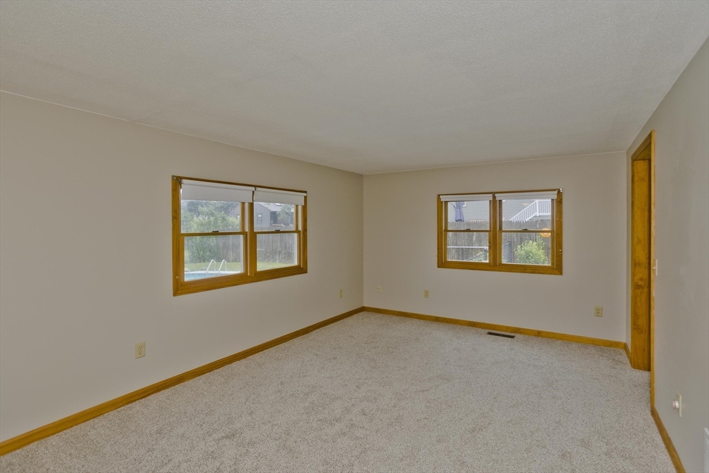 164 Barbara St Property Photo 22