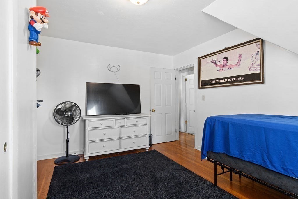 616 Centre Property Photo 15