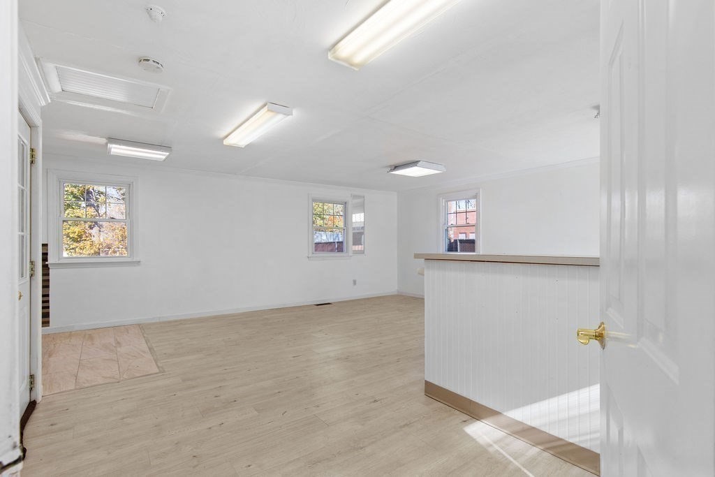 616 Centre Property Photo 36