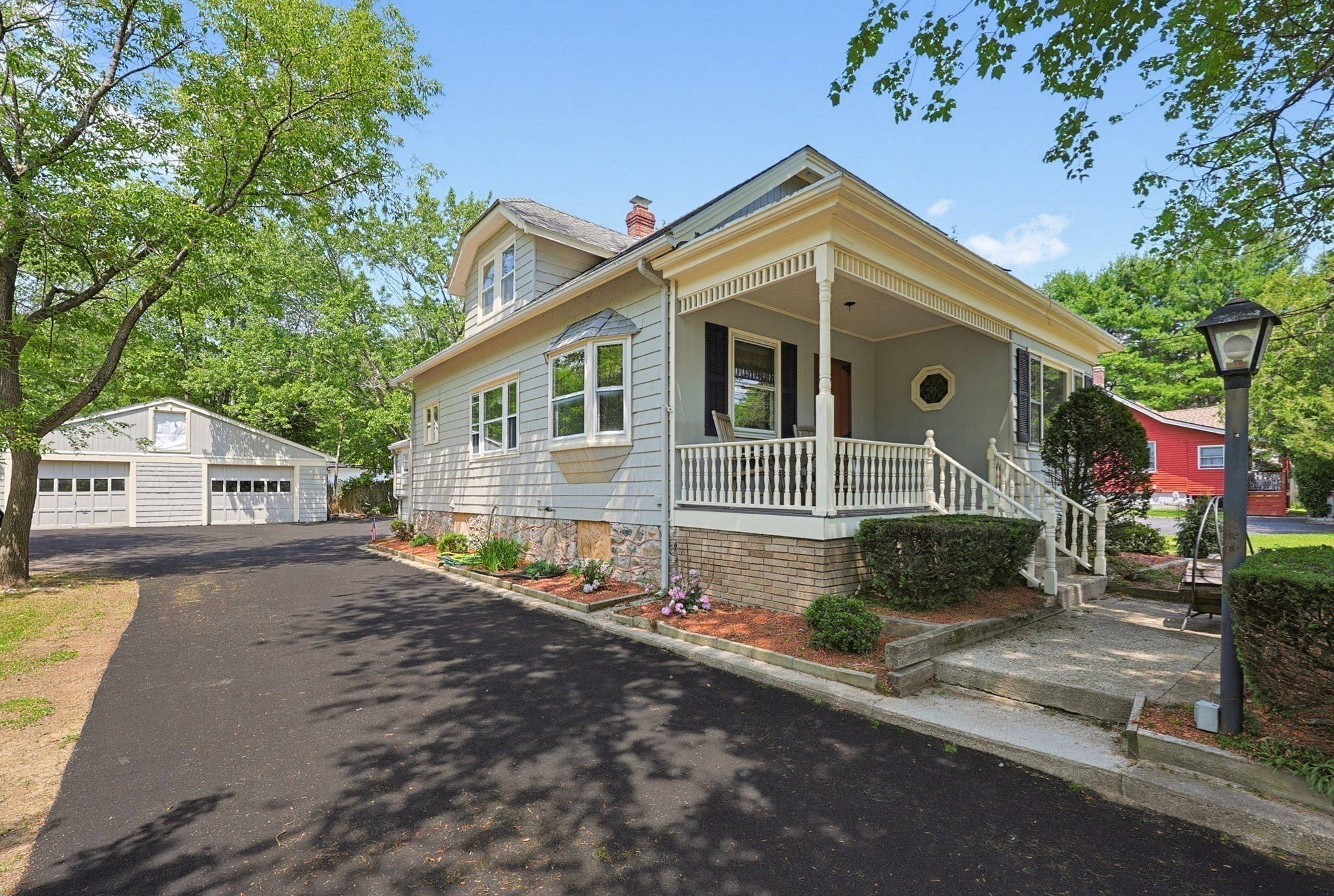 640 Pulaski Blvd Property Photo 2