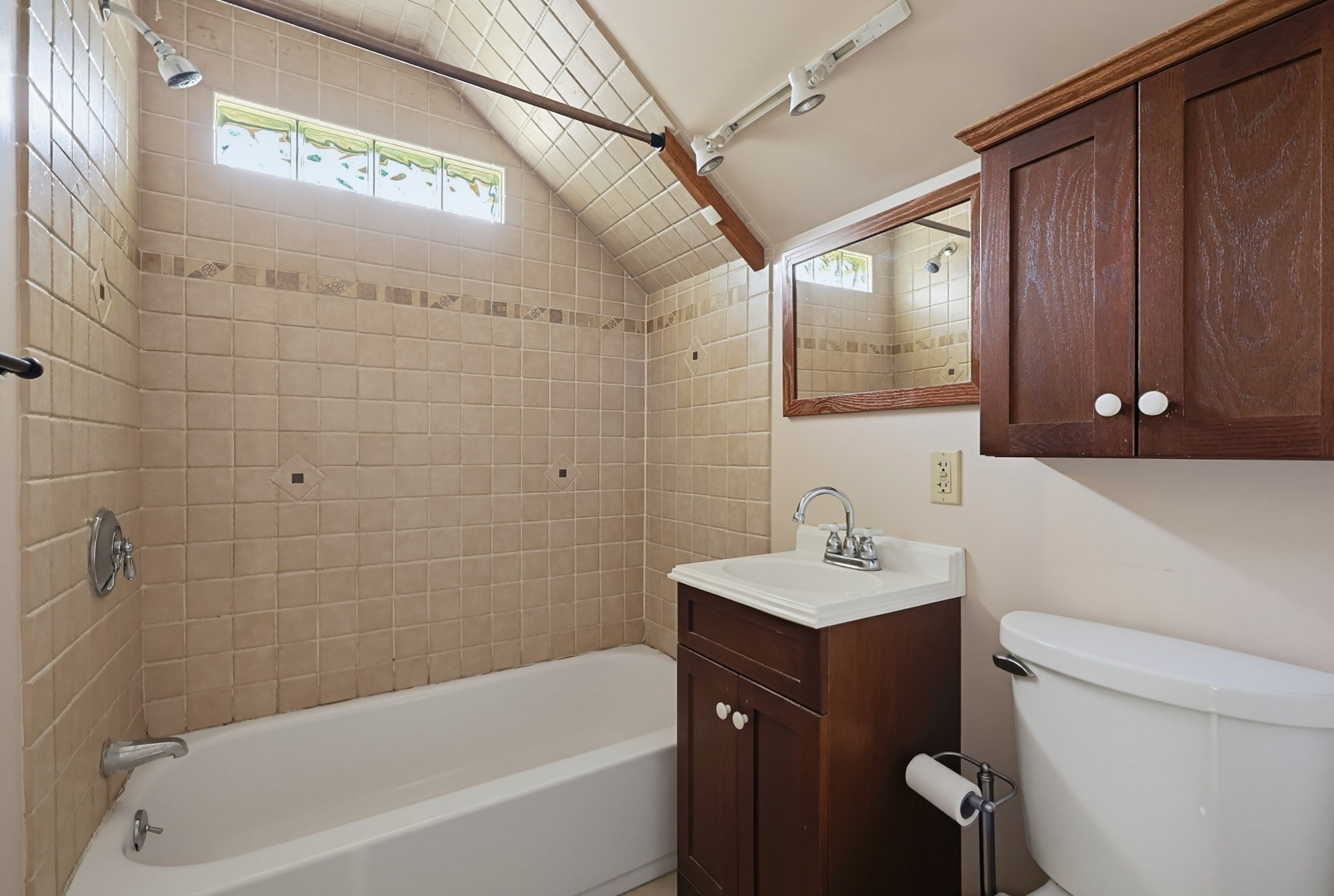 640 Pulaski Blvd Property Photo 28