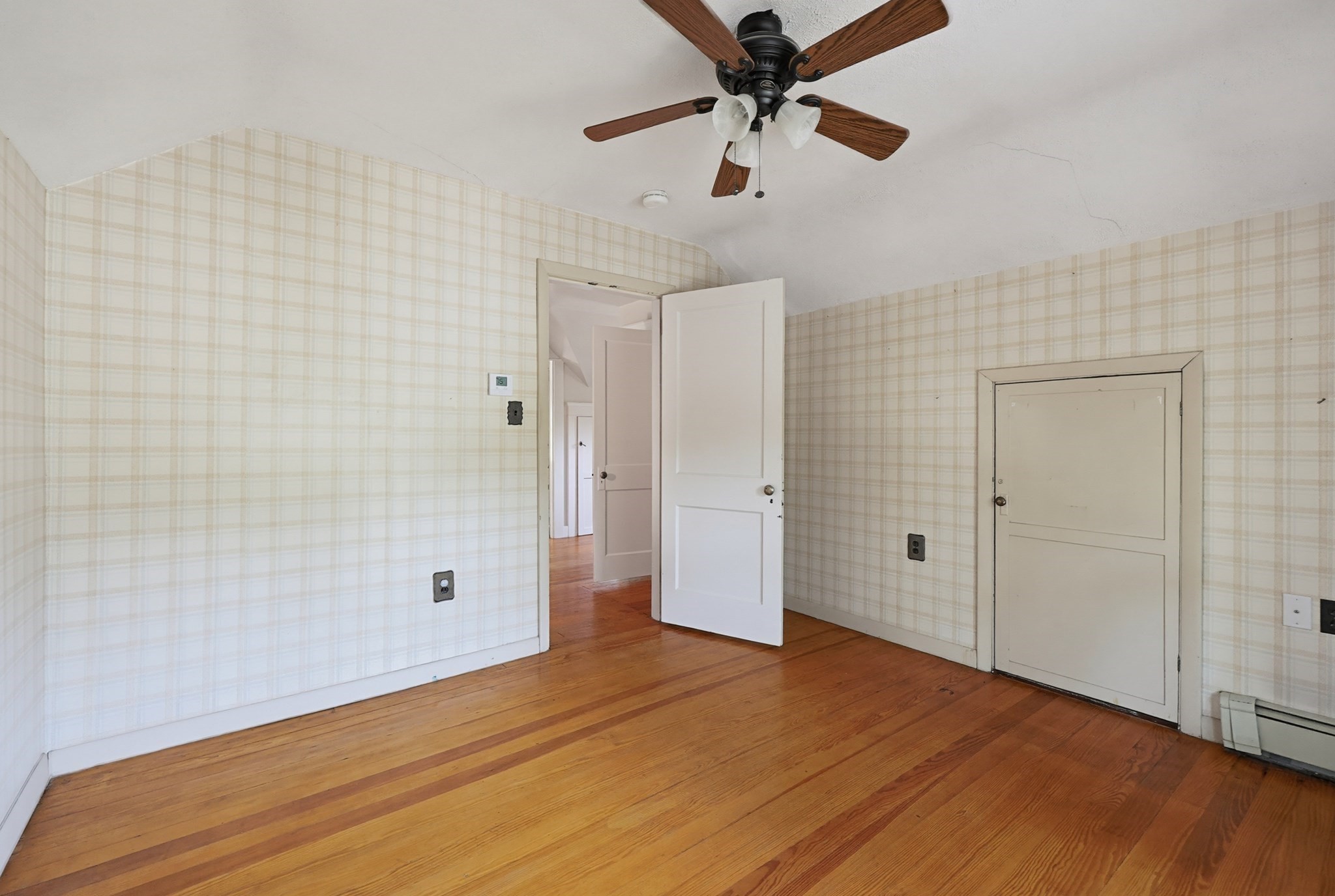 640 Pulaski Blvd Property Photo 33