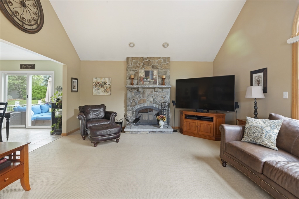 15 Little Tree Rd Property Photo 15