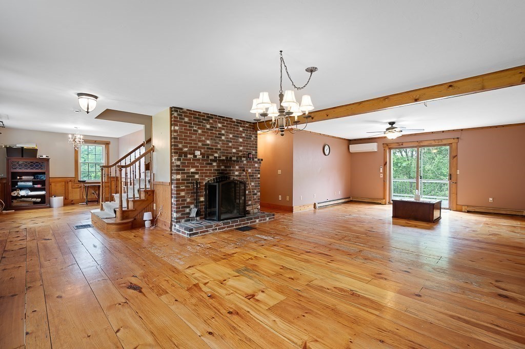 85 Millbury Rd Property Photo 13