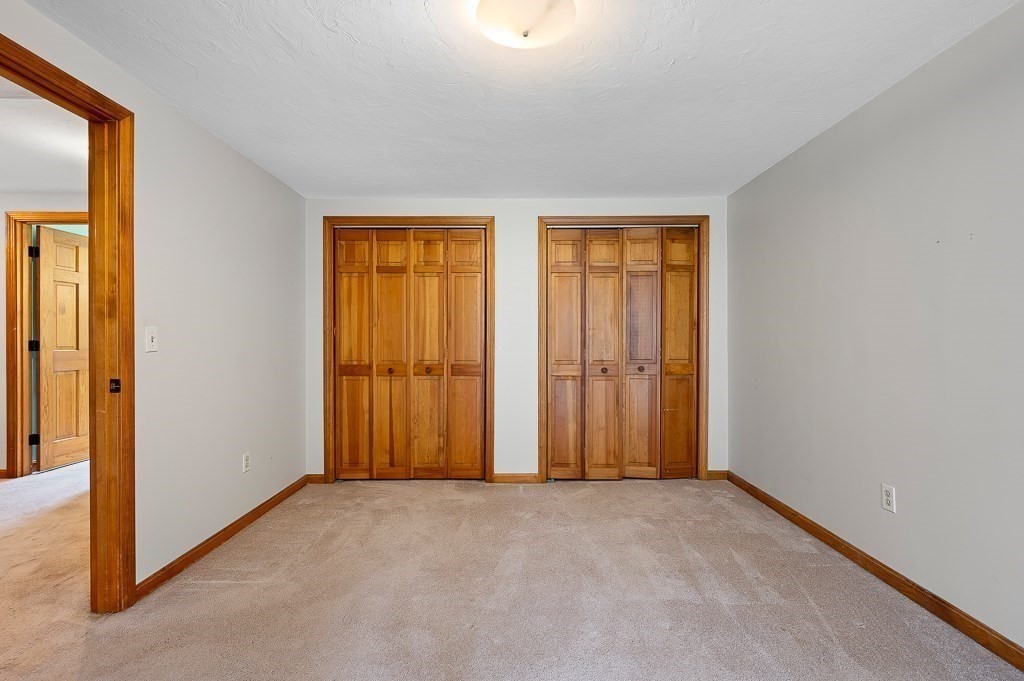 85 Millbury Rd Property Photo 22