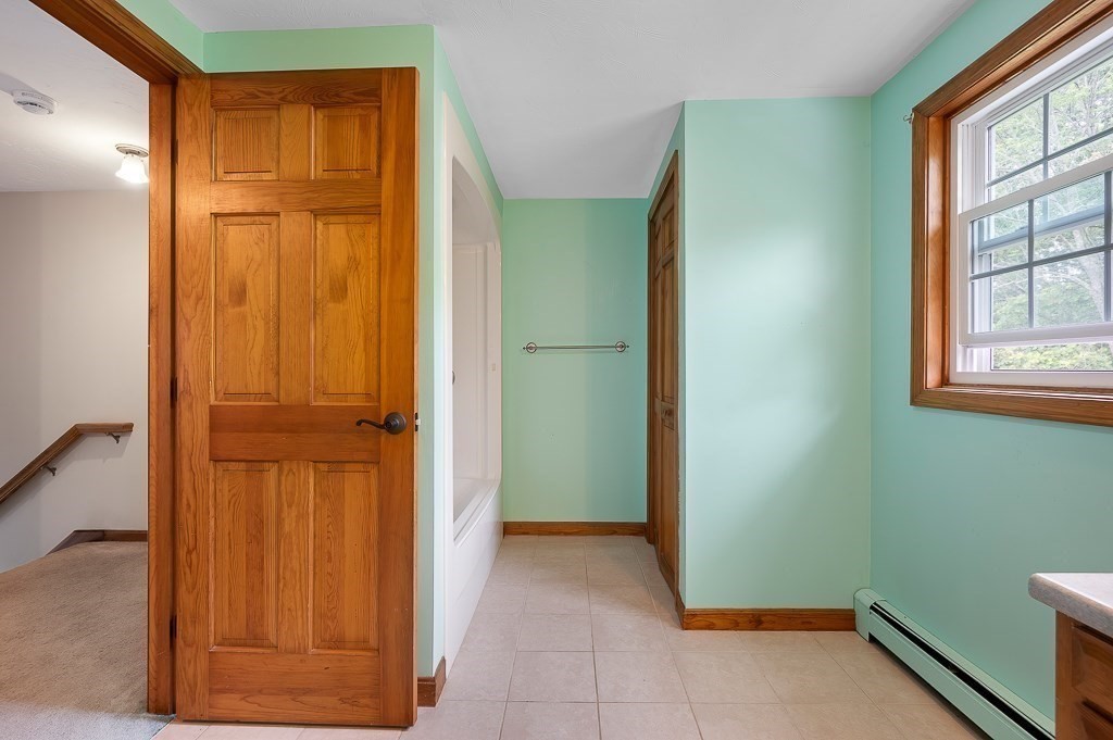 85 Millbury Rd Property Photo 28