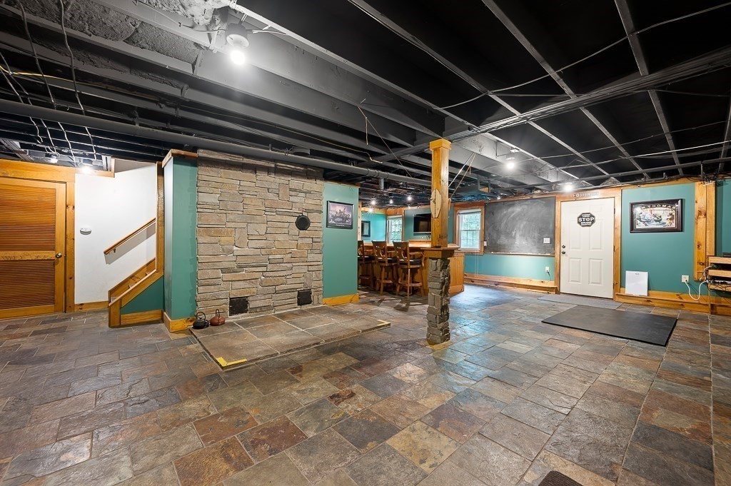 85 Millbury Rd Property Photo 29