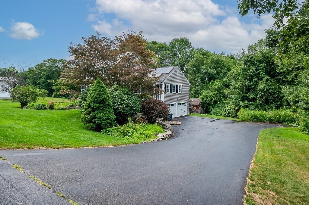 85 Millbury Rd Property Photo 34