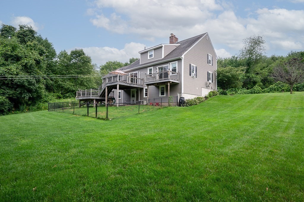 85 Millbury Rd Property Photo 37