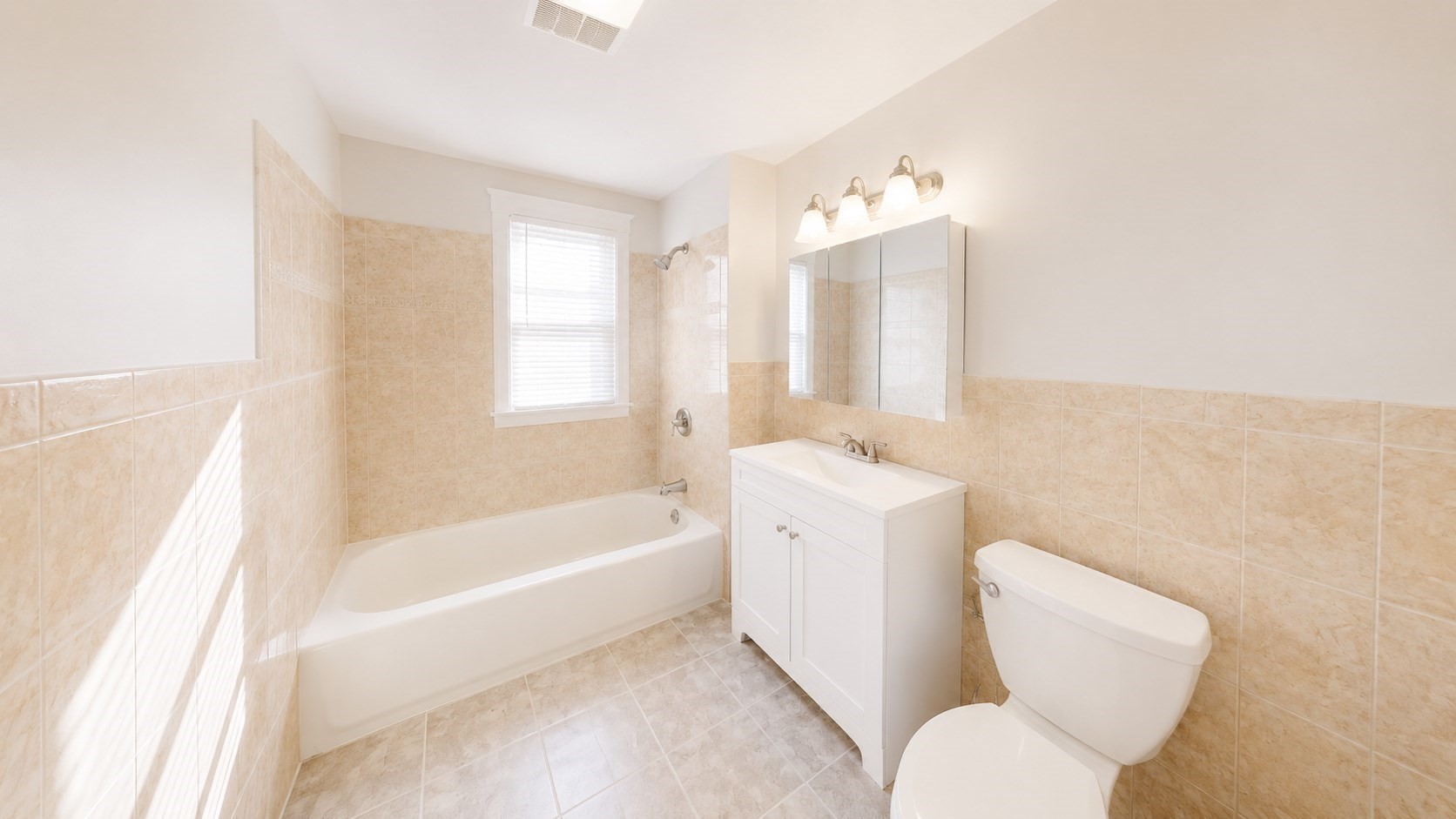 109 Capen St Property Photo 12