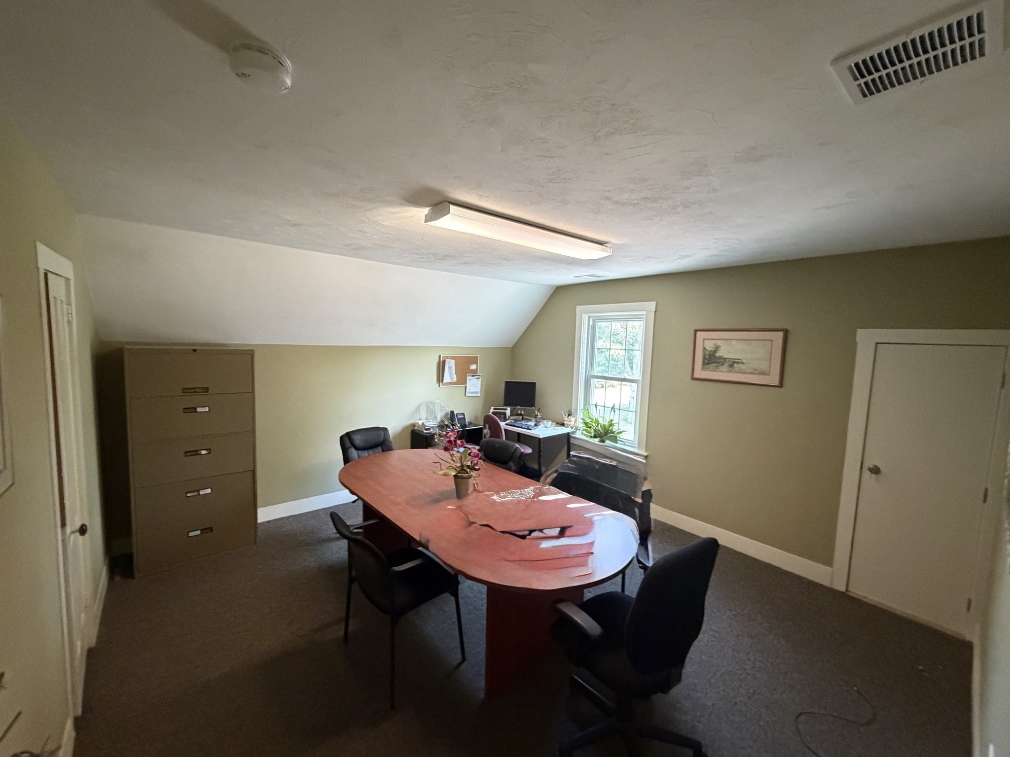 661 South St W Property Photo 24
