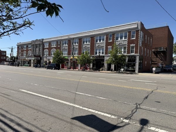 202 Massachusetts Ave Property Photo 3