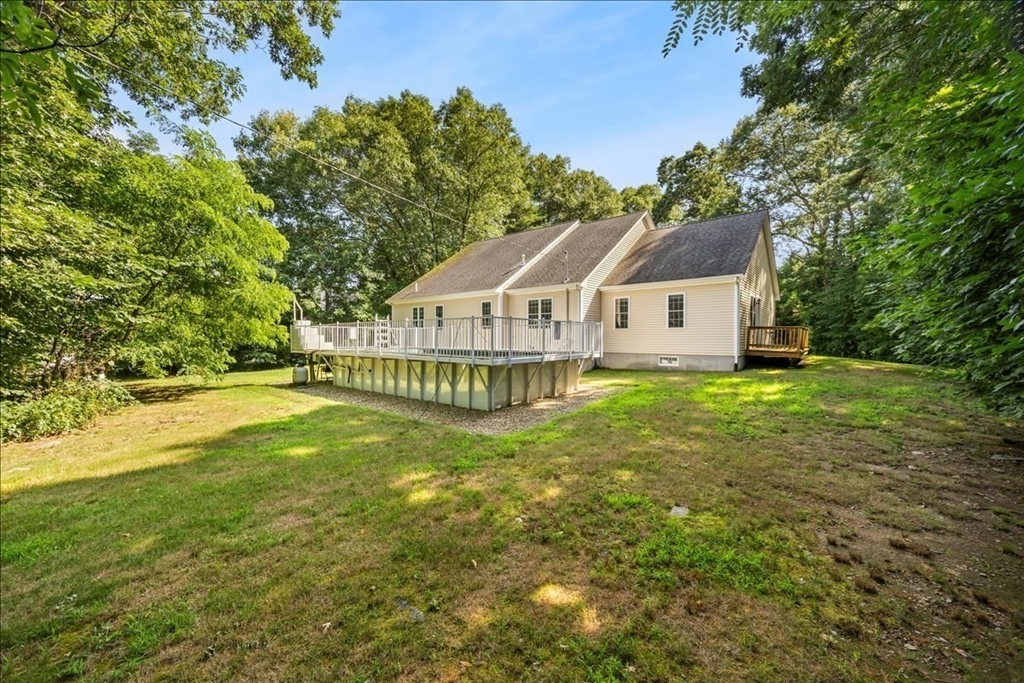 53 Sturdy St Property Photo 4