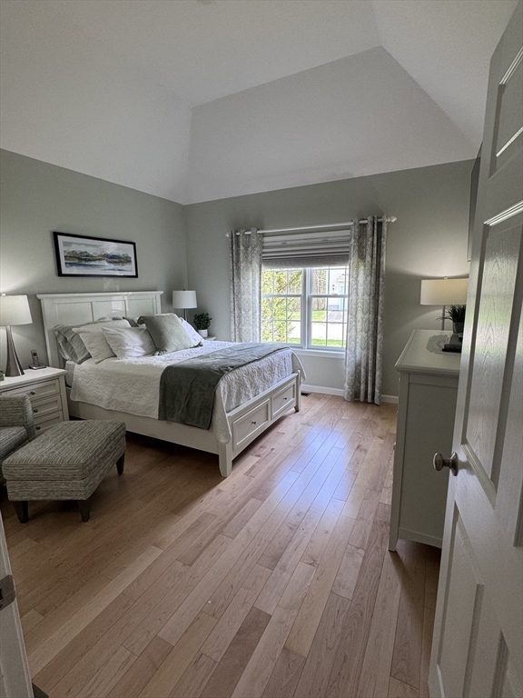 4 Tilbury Rd # 4 Property Photo 11