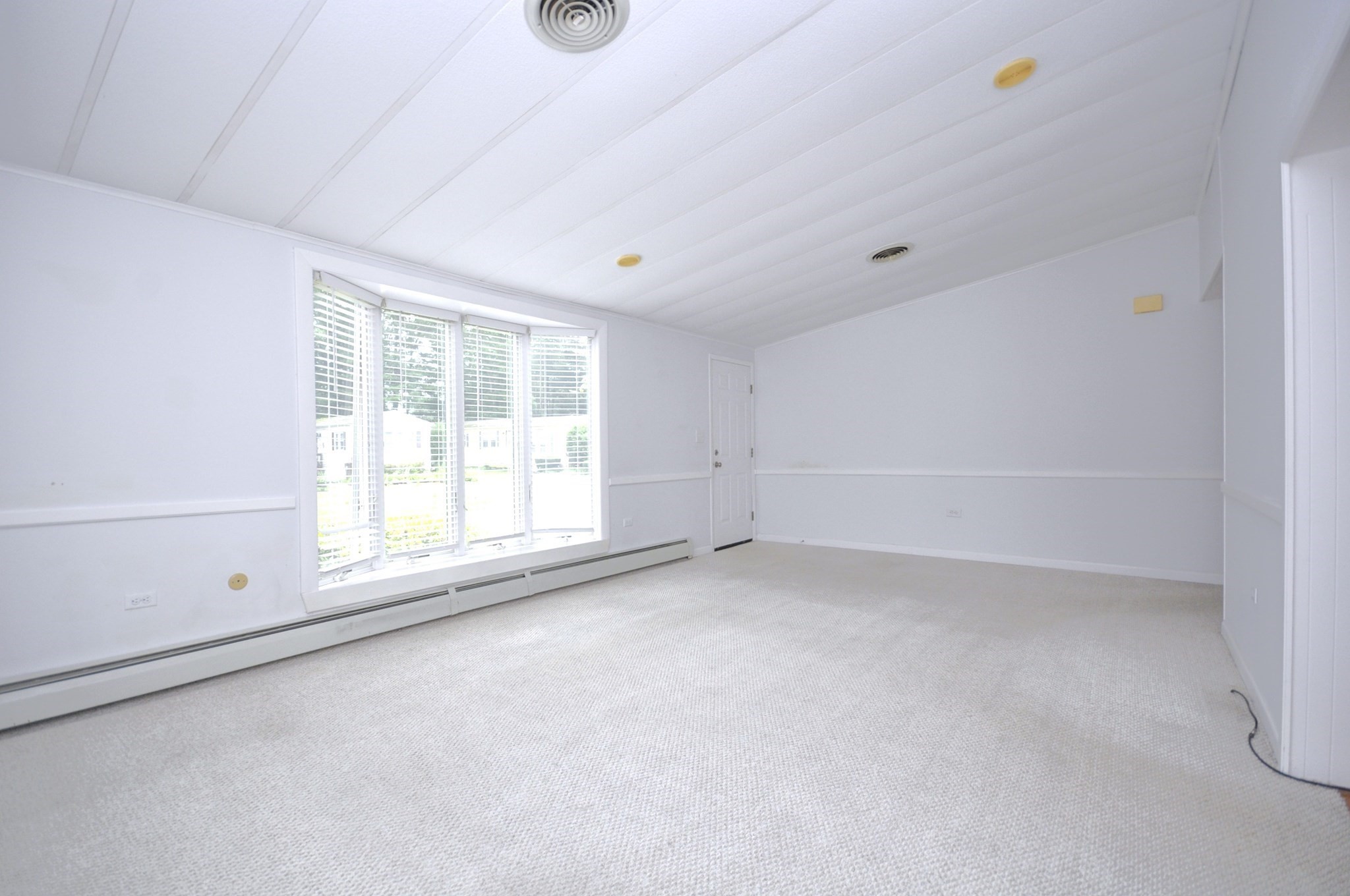 24 Leisurewoods Dr Property Photo 7