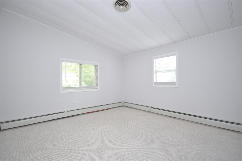 24 Leisurewoods Dr Property Photo 13