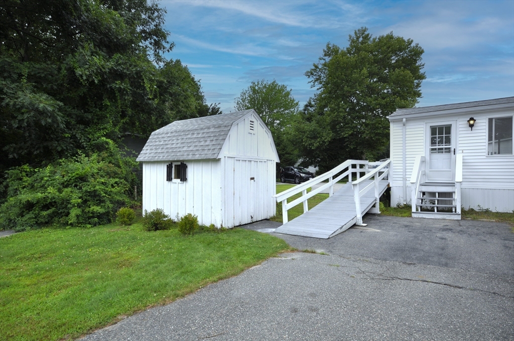 24 Leisurewoods Dr Property Photo 18