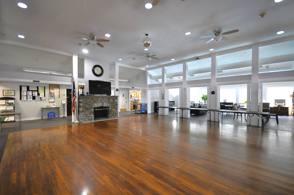 24 Leisurewoods Dr Property Photo 22