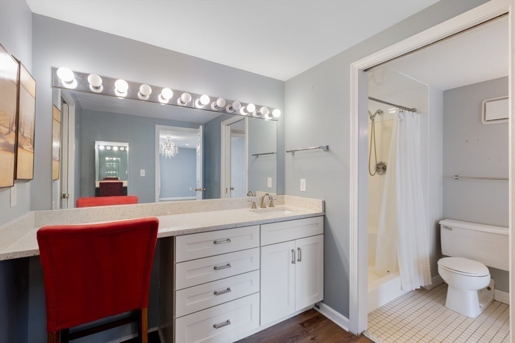 100 Ledgewood Dr # 410 Property Photo 18