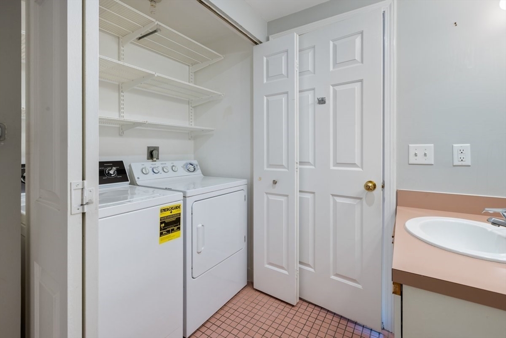 100 Ledgewood Dr # 410 Property Photo 22