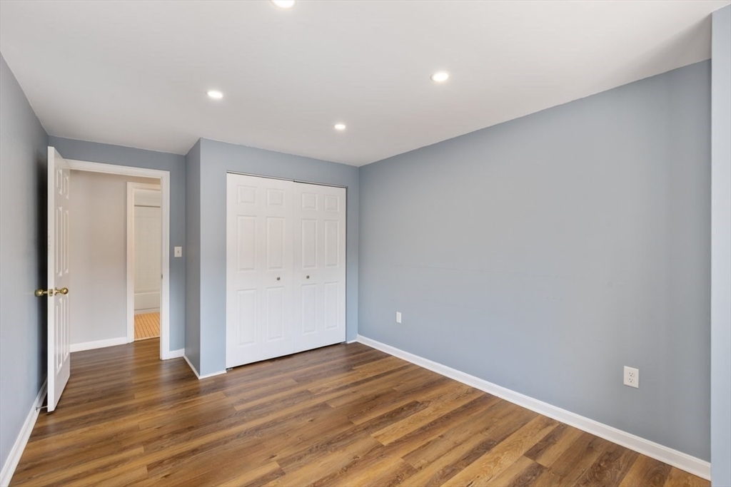 100 Ledgewood Dr # 410 Property Photo 23