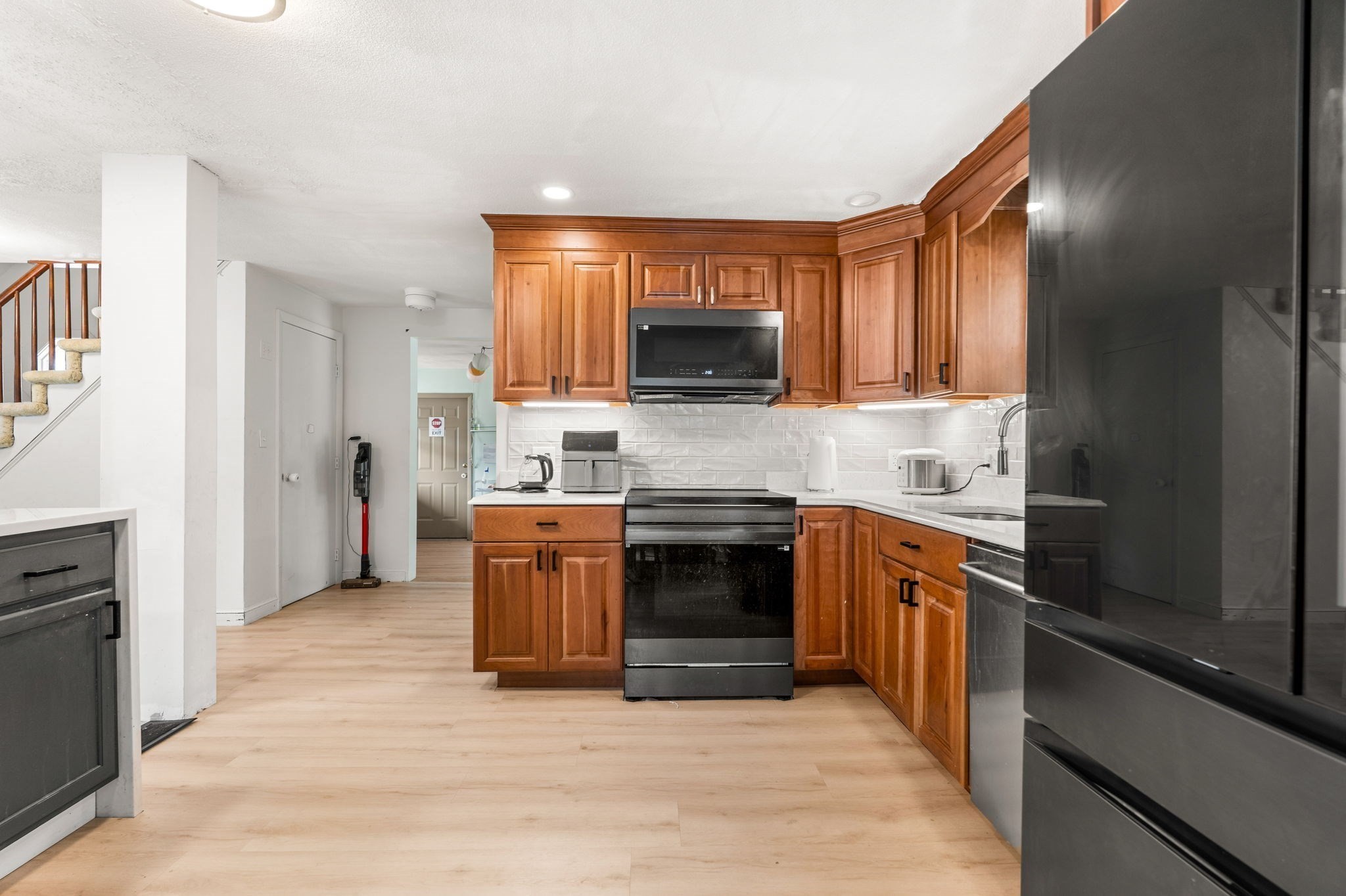 64 Spring View Drive Property Photo 6