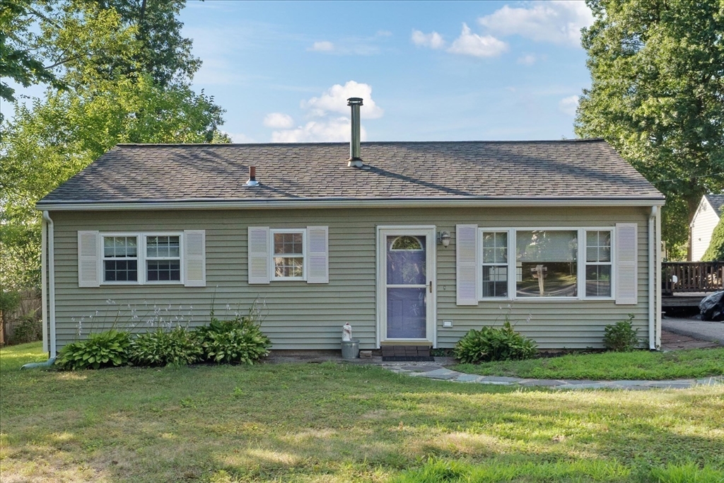 18 Evergreen Rd Property Photo 2