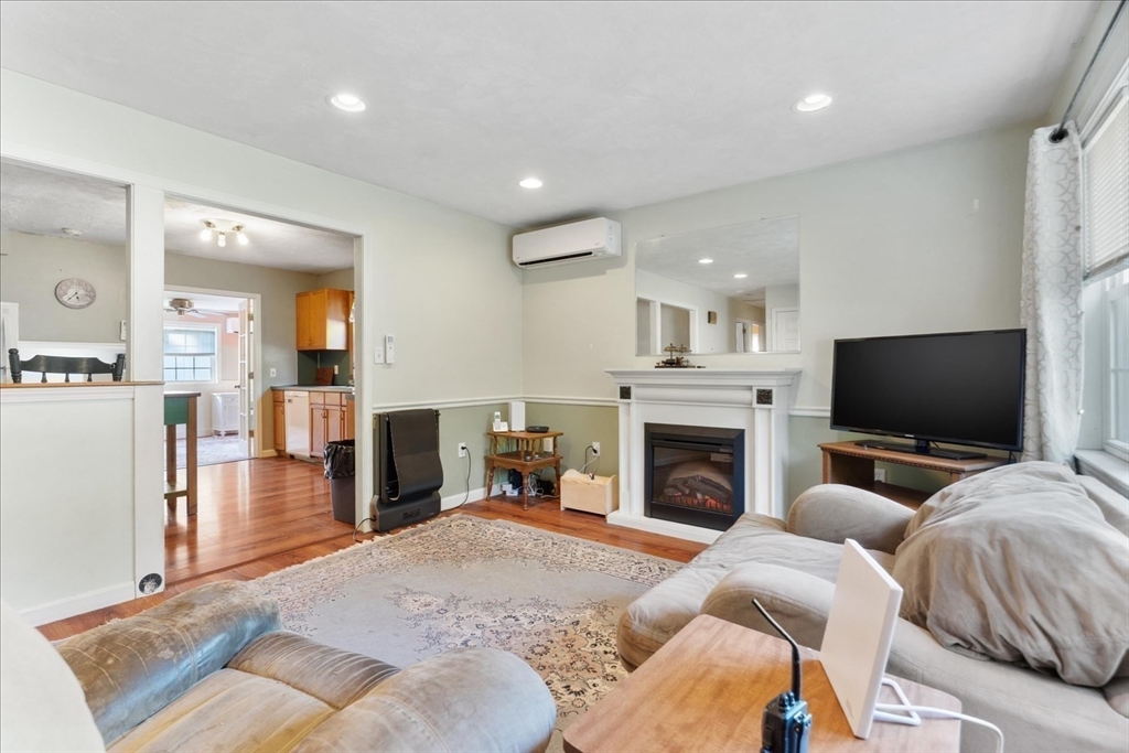 18 Evergreen Rd Property Photo 7