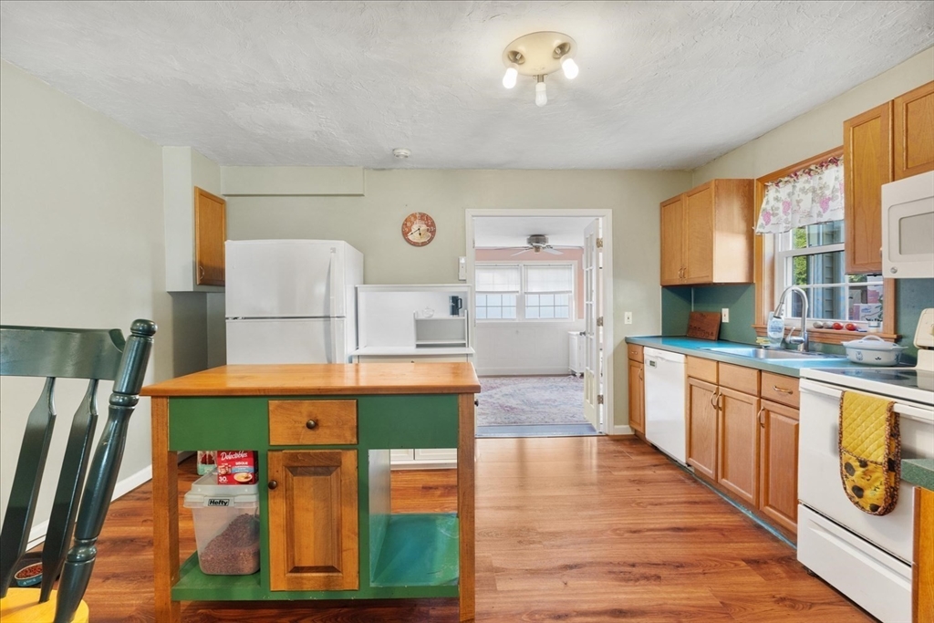 18 Evergreen Rd Property Photo 8