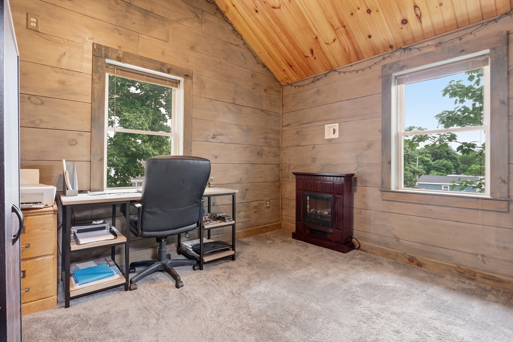 2 Cashman Rd Property Photo 16