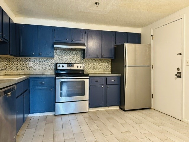 53 Swanson Court # 16c Property Photo 4