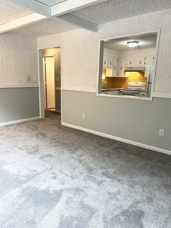 15 Spencer Road # 22e Property Photo 6