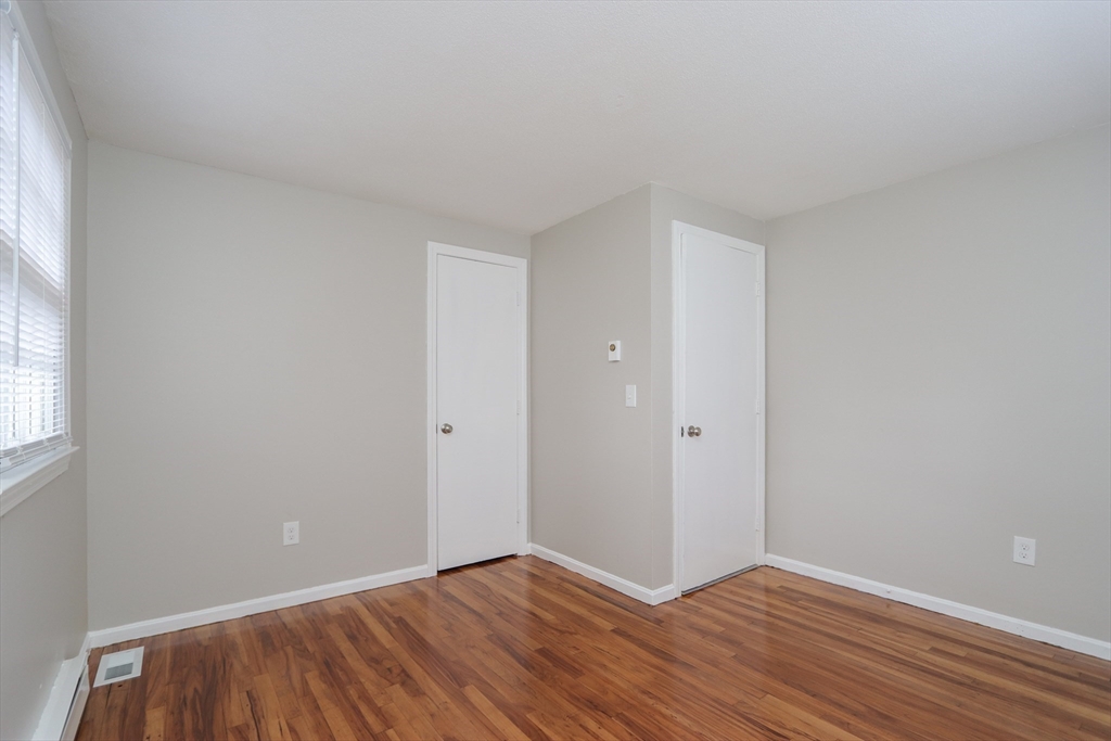 83 Newhall St Property Photo 8
